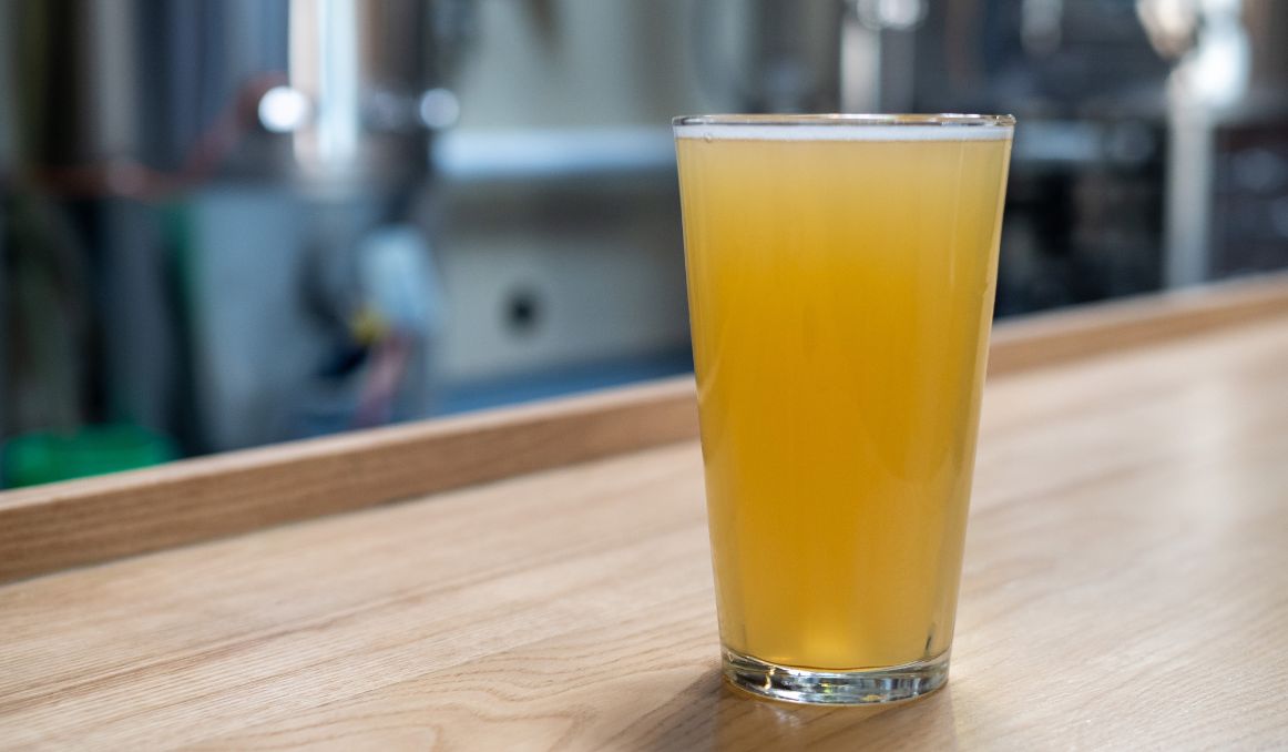 Pint beer glass