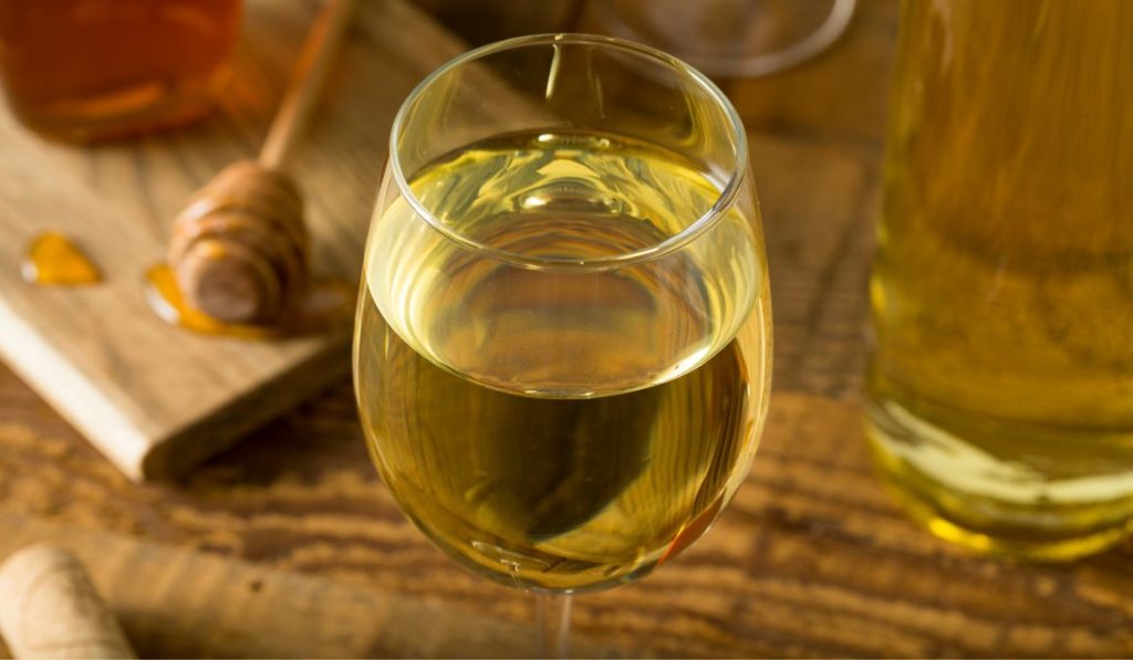 What Wine Tastes the Least Like Alcohol? Your Complete Guide