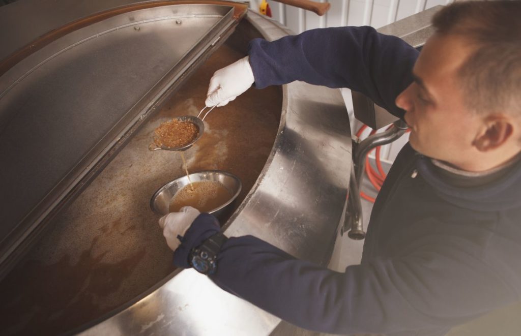 Yeast Attenuation Calculator Formula & Fermentation Phases